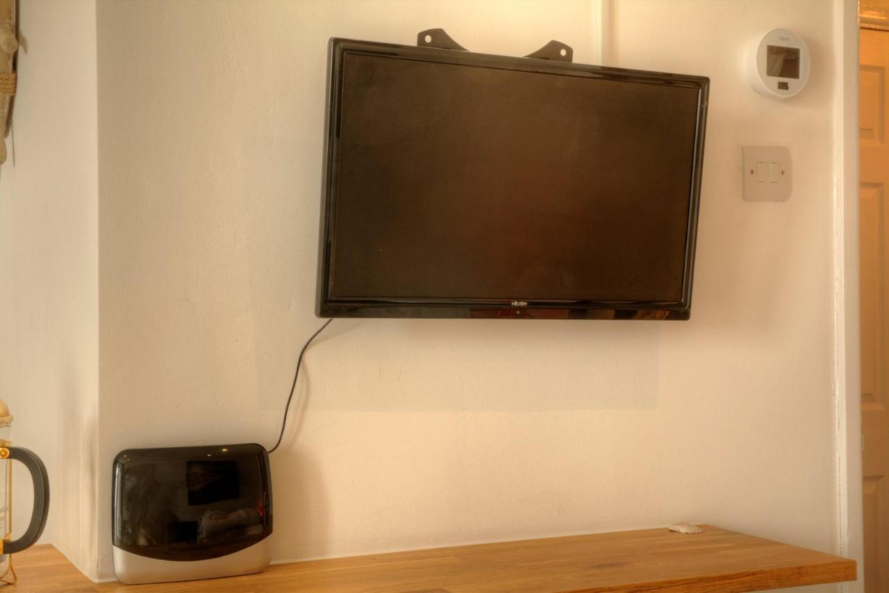 Pass The Keys Shore To Please - Sea Views And Beach Front Modern 1Bed Apt With Sofabed 朴次茅斯 外观 照片